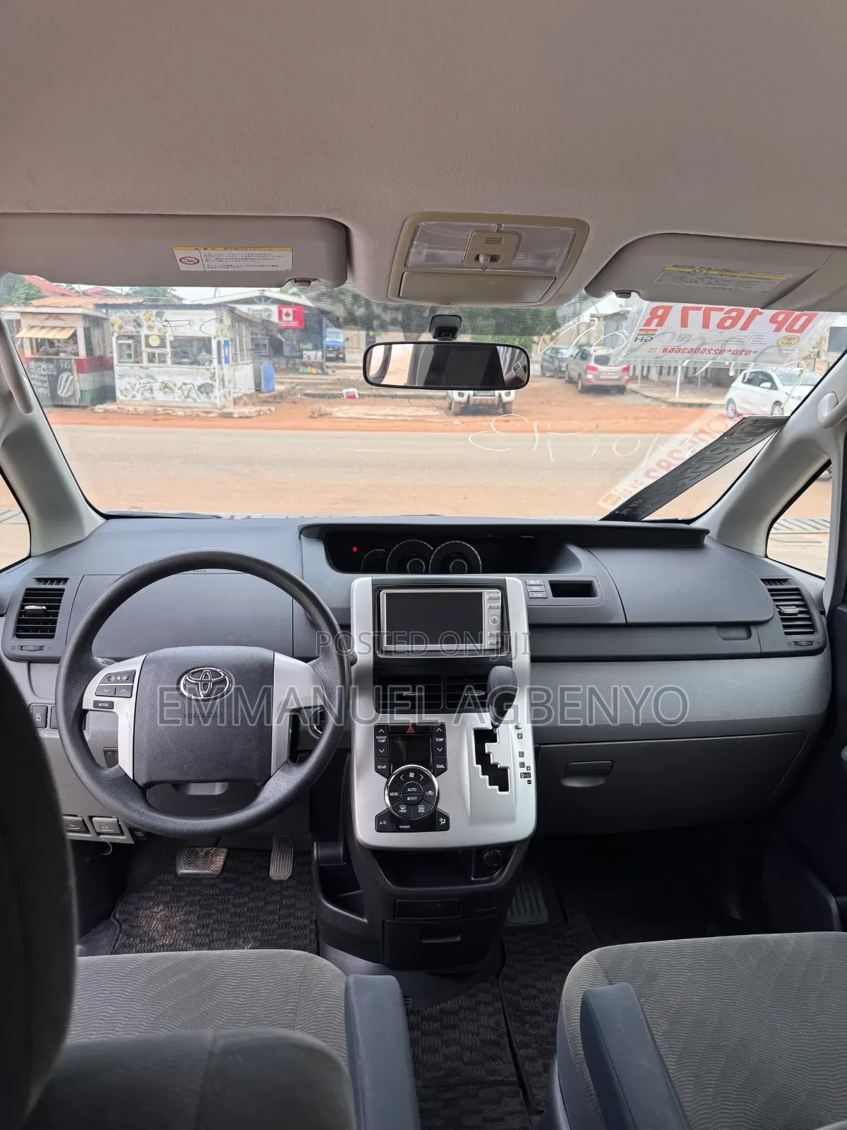 Toyota Voxy 2012 Gray