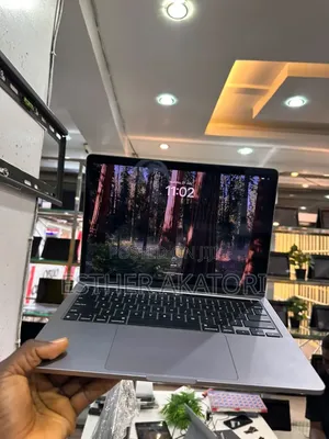 Laptop Apple MacBook Pro 2020 M1 16GB Intel Core i5 SSD 256GB