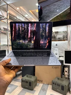 Laptop Apple MacBook Pro 2020 M1 16GB Intel Core i5 SSD 256GB