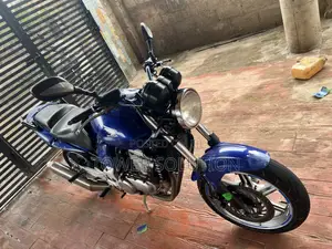 Honda CB 2012 Blue