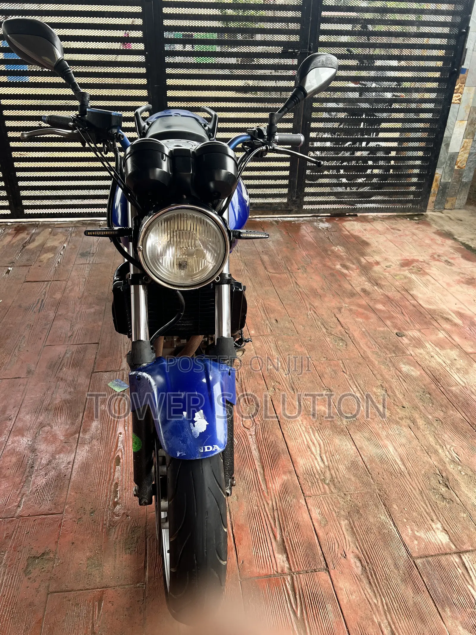 Honda CB 2012 Blue