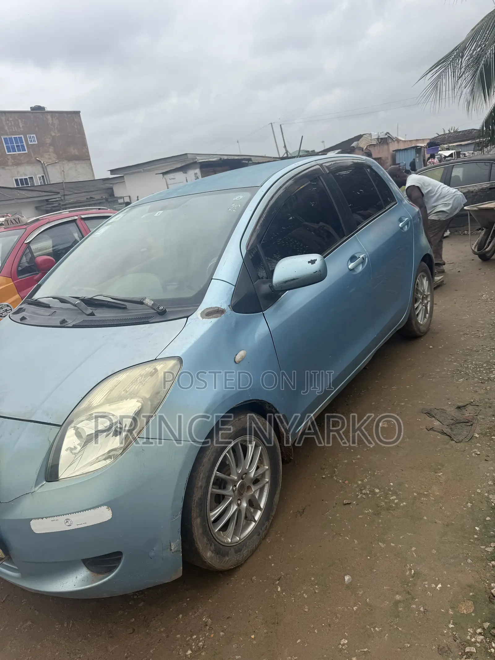 Toyota Vitz 1.5 FWD 3dr 2010 Blue