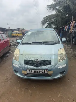 Toyota Vitz 1.5 FWD 3dr 2010 Blue