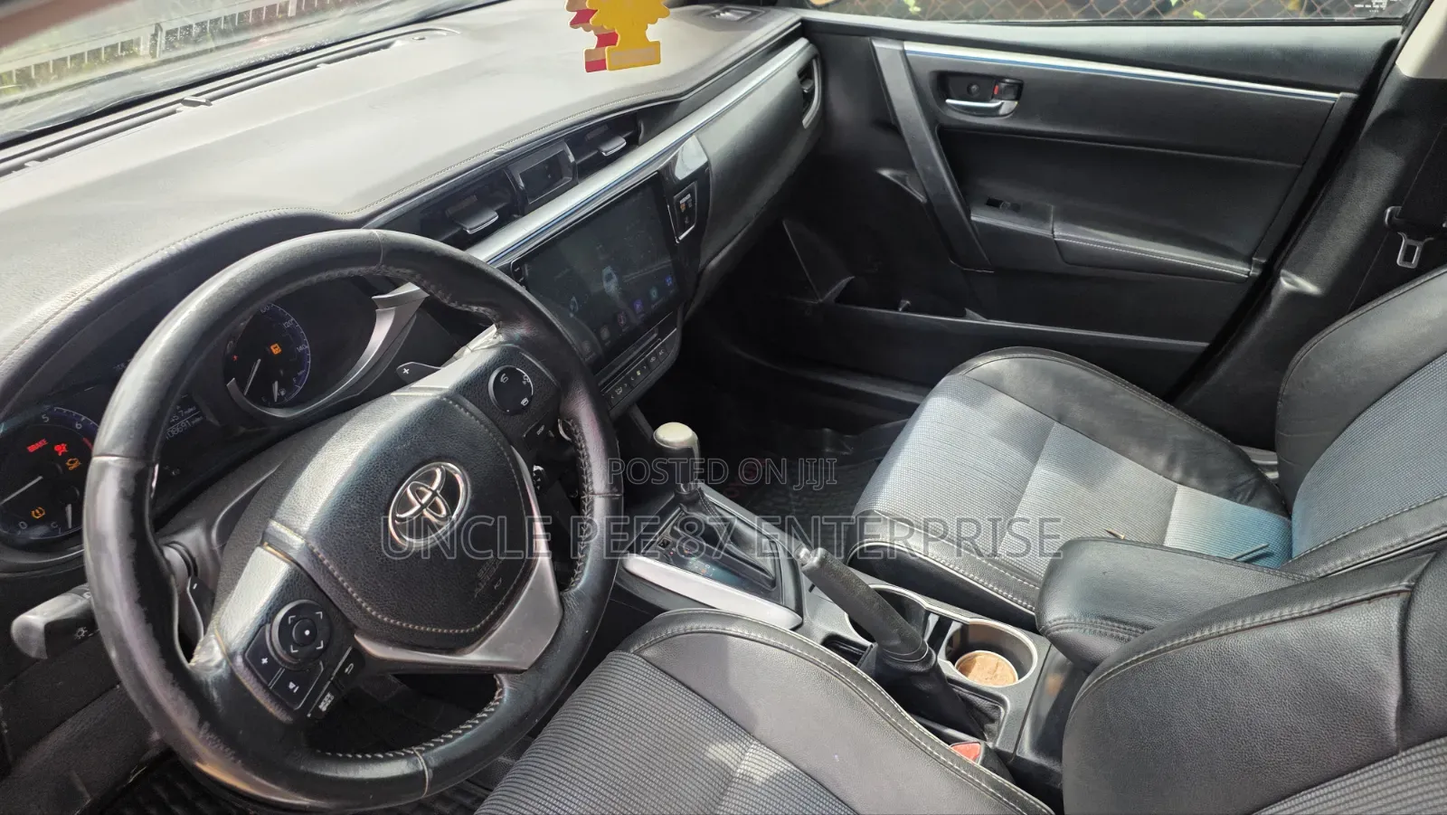 Toyota Corolla 2016 Black