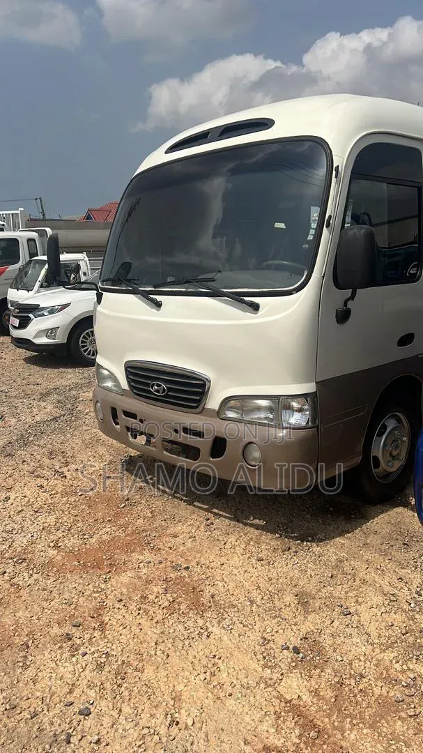 Hyundai County 2024 White