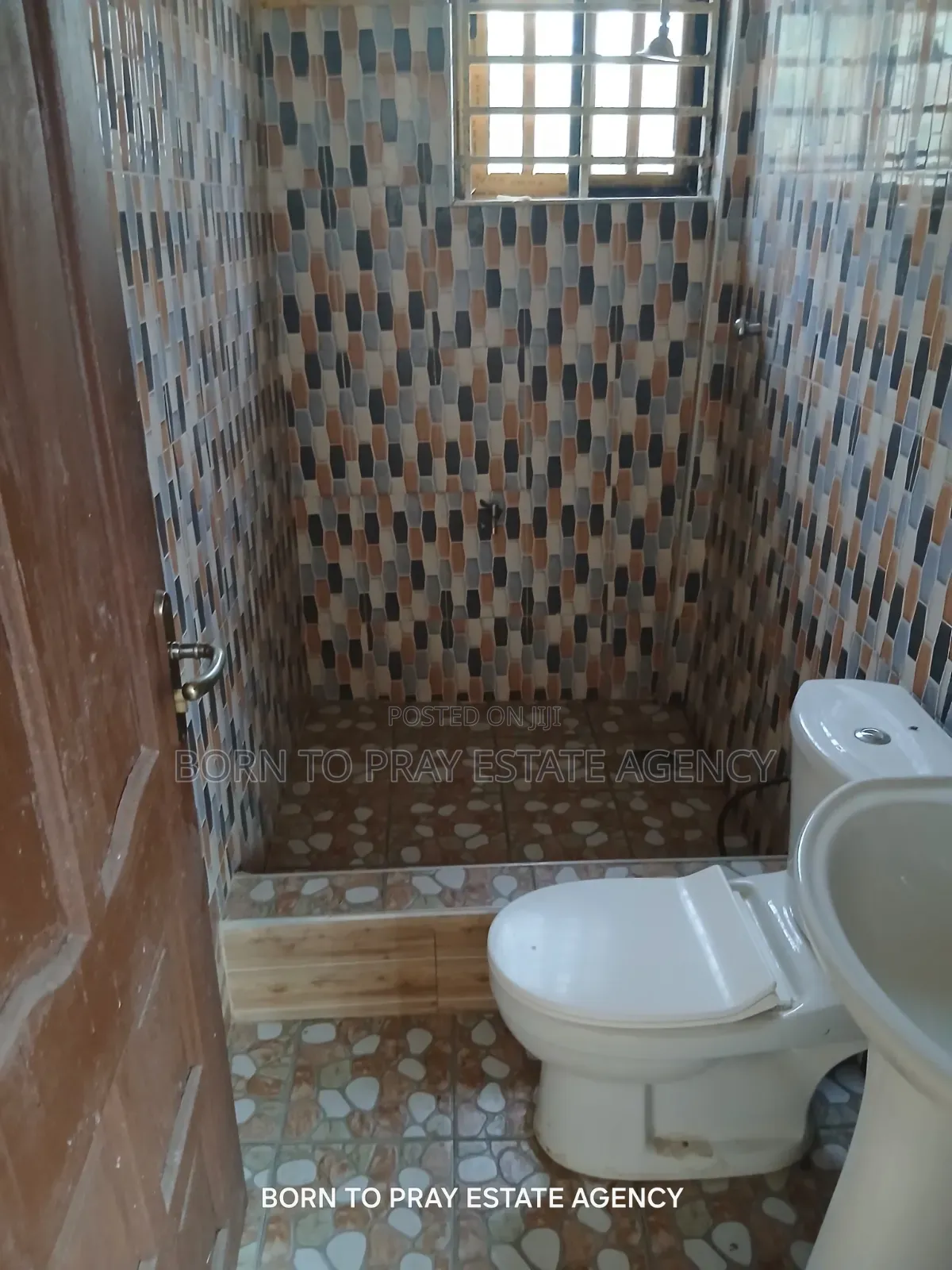 2bdrm Apartment in Born To Pray Estate, Ejisu-Juaben Municipal for rent
