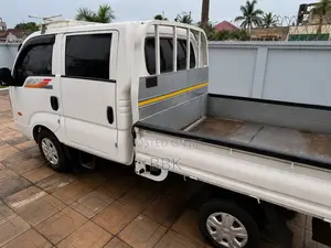 Kia Bongo 2017 White
