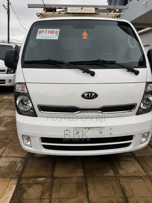 Kia Bongo 2017 White