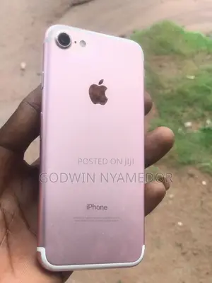 Apple iPhone 7 32 GB Rose Gold