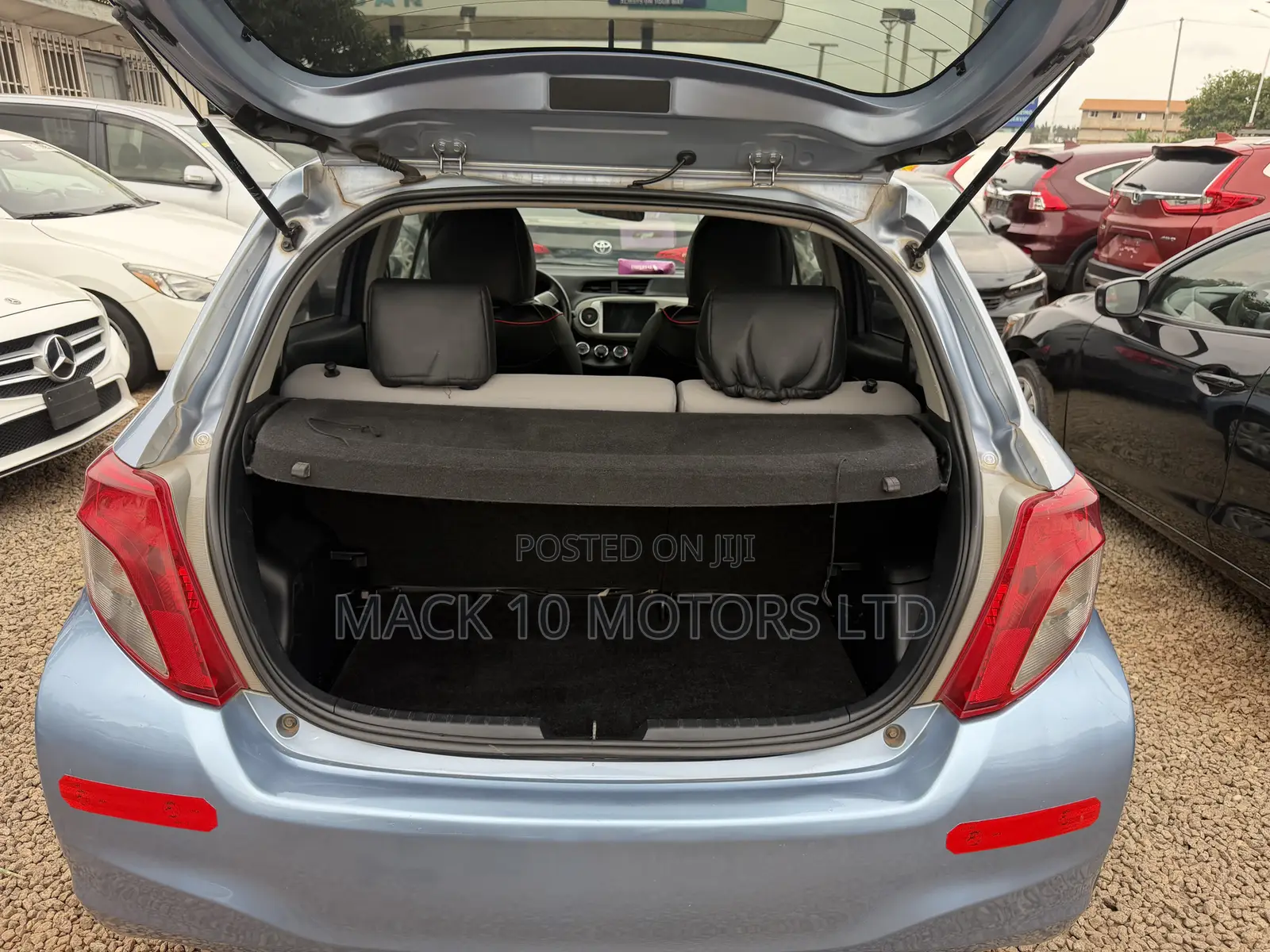 Toyota Vitz 1.5 FWD 3dr 2013 Blue
