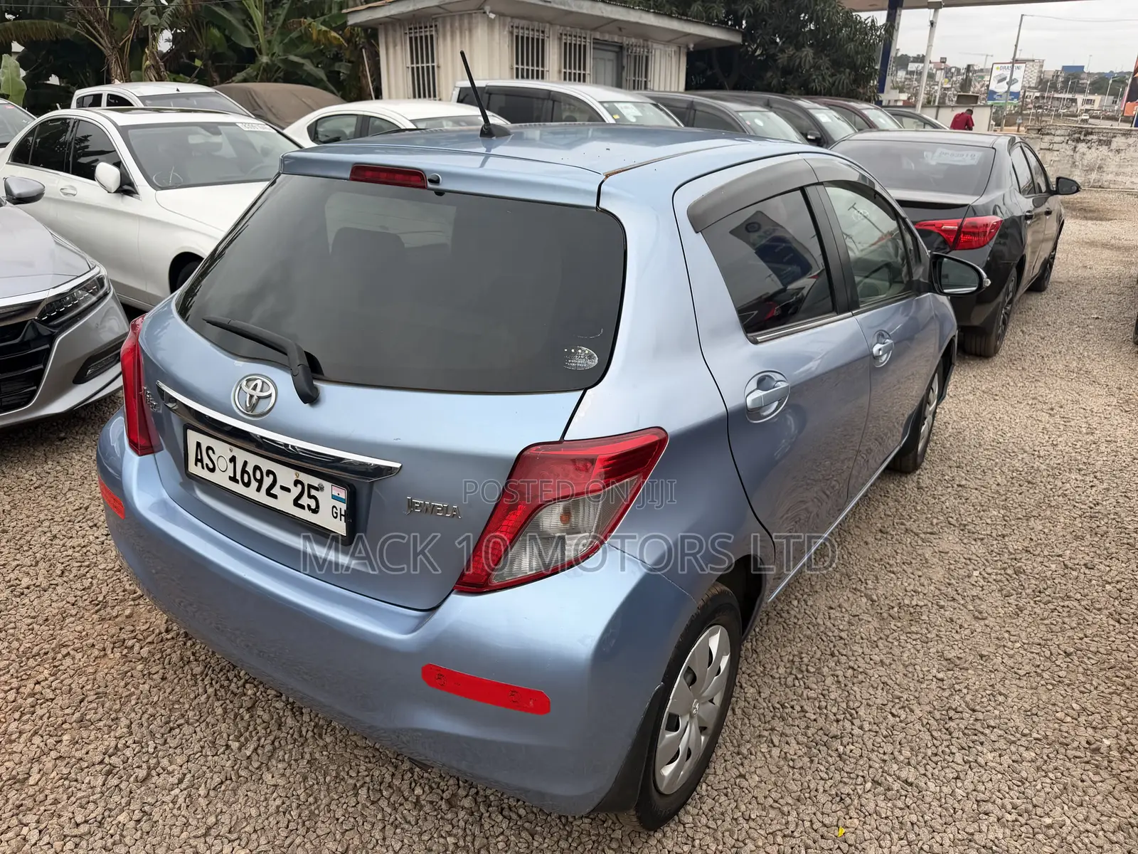 Toyota Vitz 1.5 FWD 3dr 2013 Blue