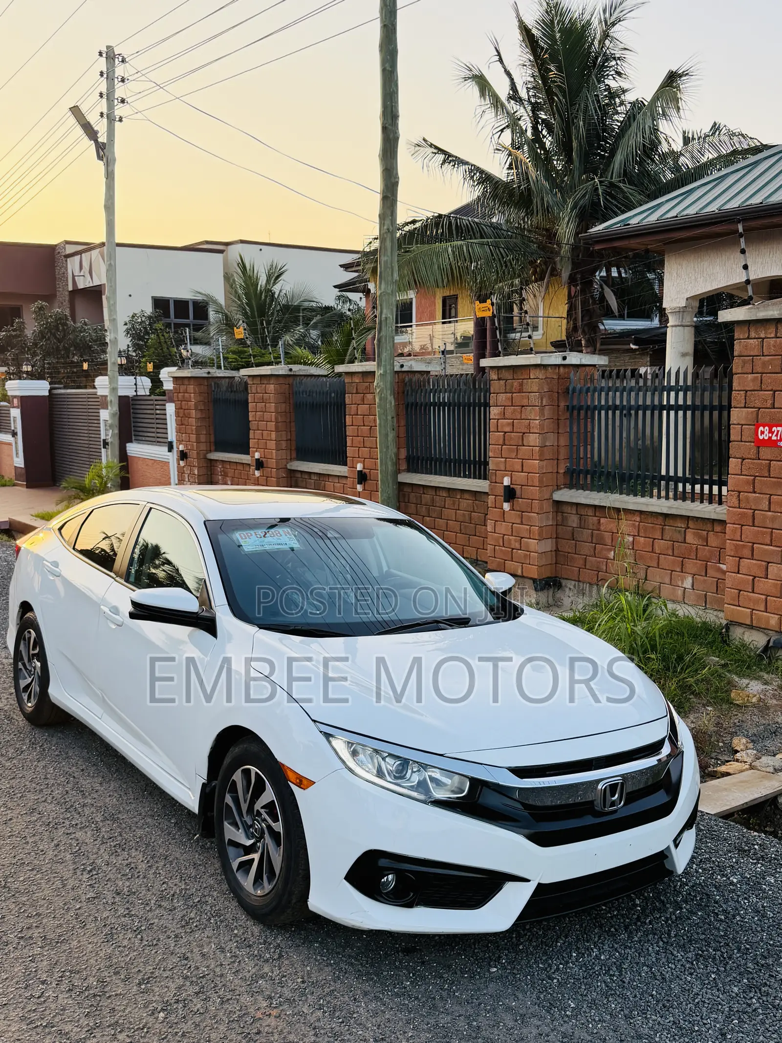 Honda Civic EX Sedan 2018 White