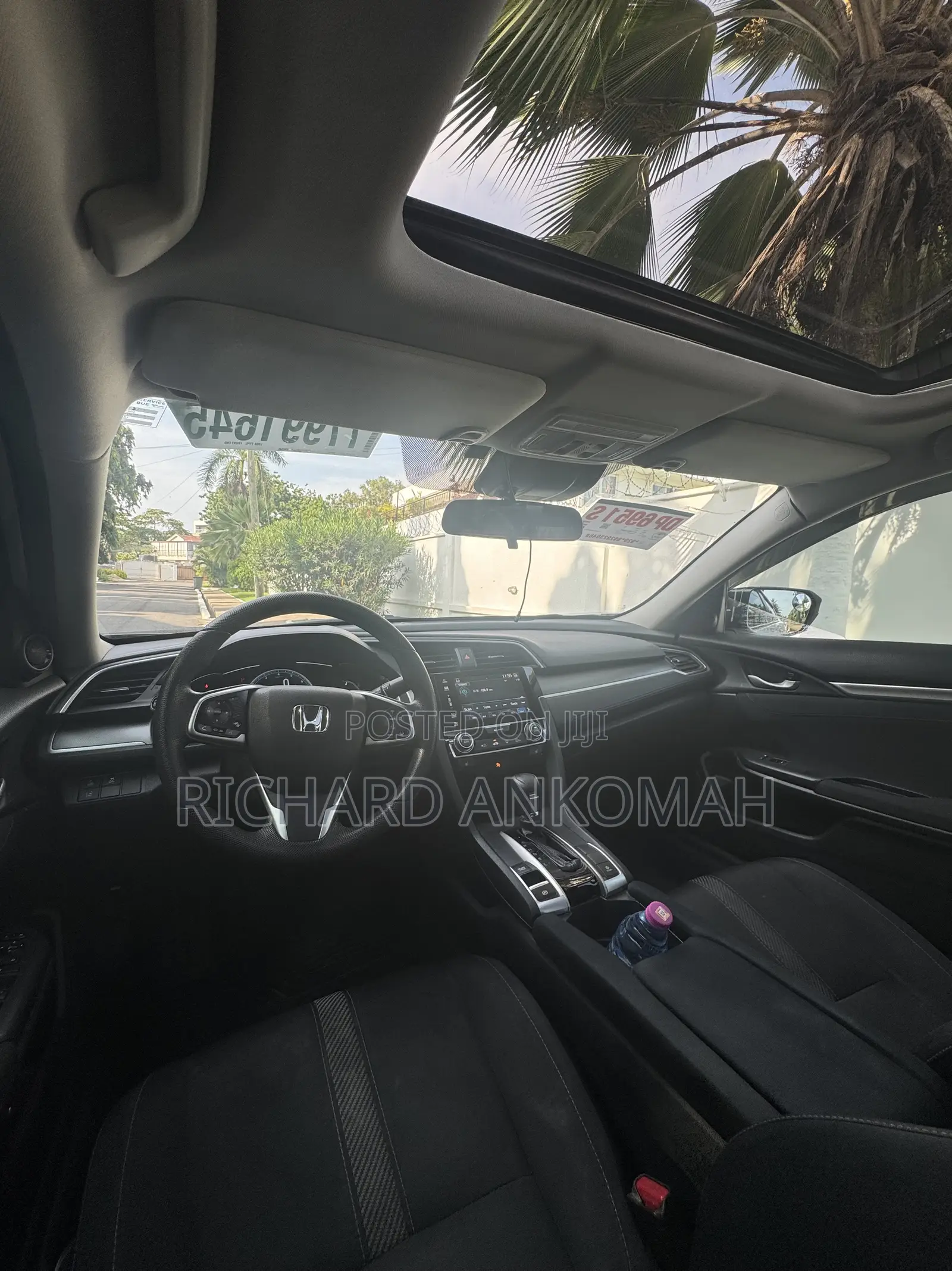 Honda Civic EX 4dr Hatchback (1.5L 4cyl) 2017 Gray