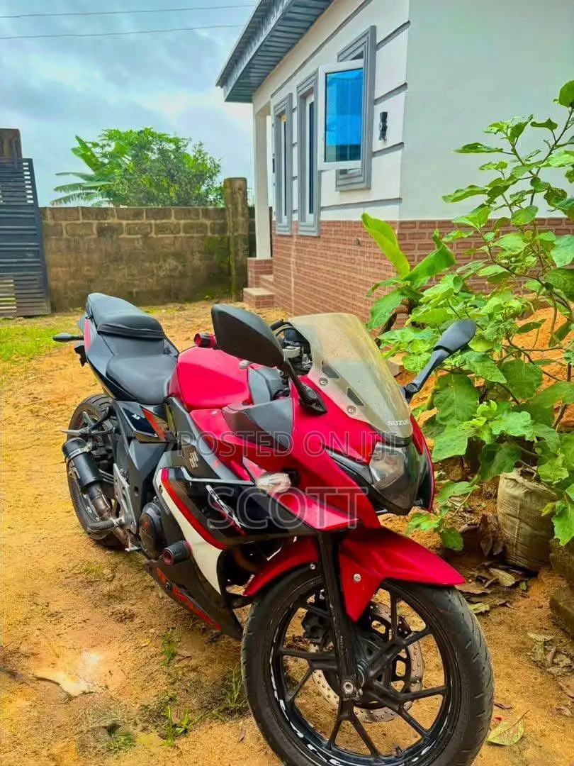 Yamaha Gear 2022 Black