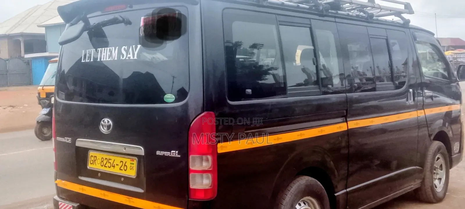 Toyota HiAce 2015 Black