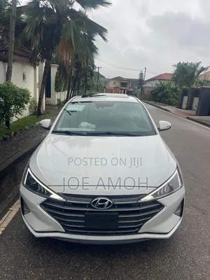 Hyundai Elantra 2019 White