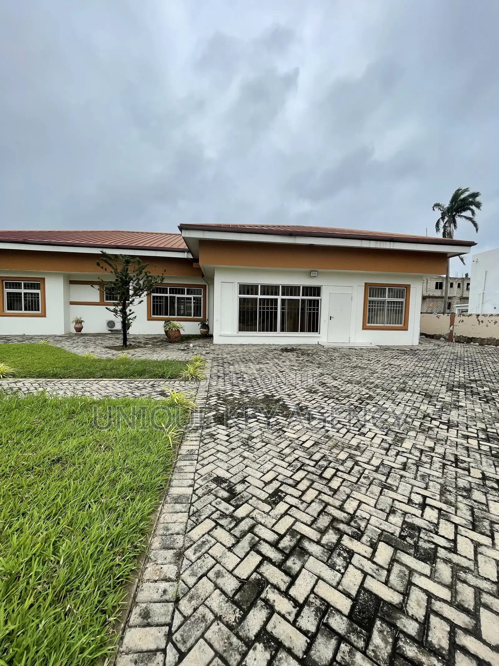 Office Space in Dzorwulu to Let