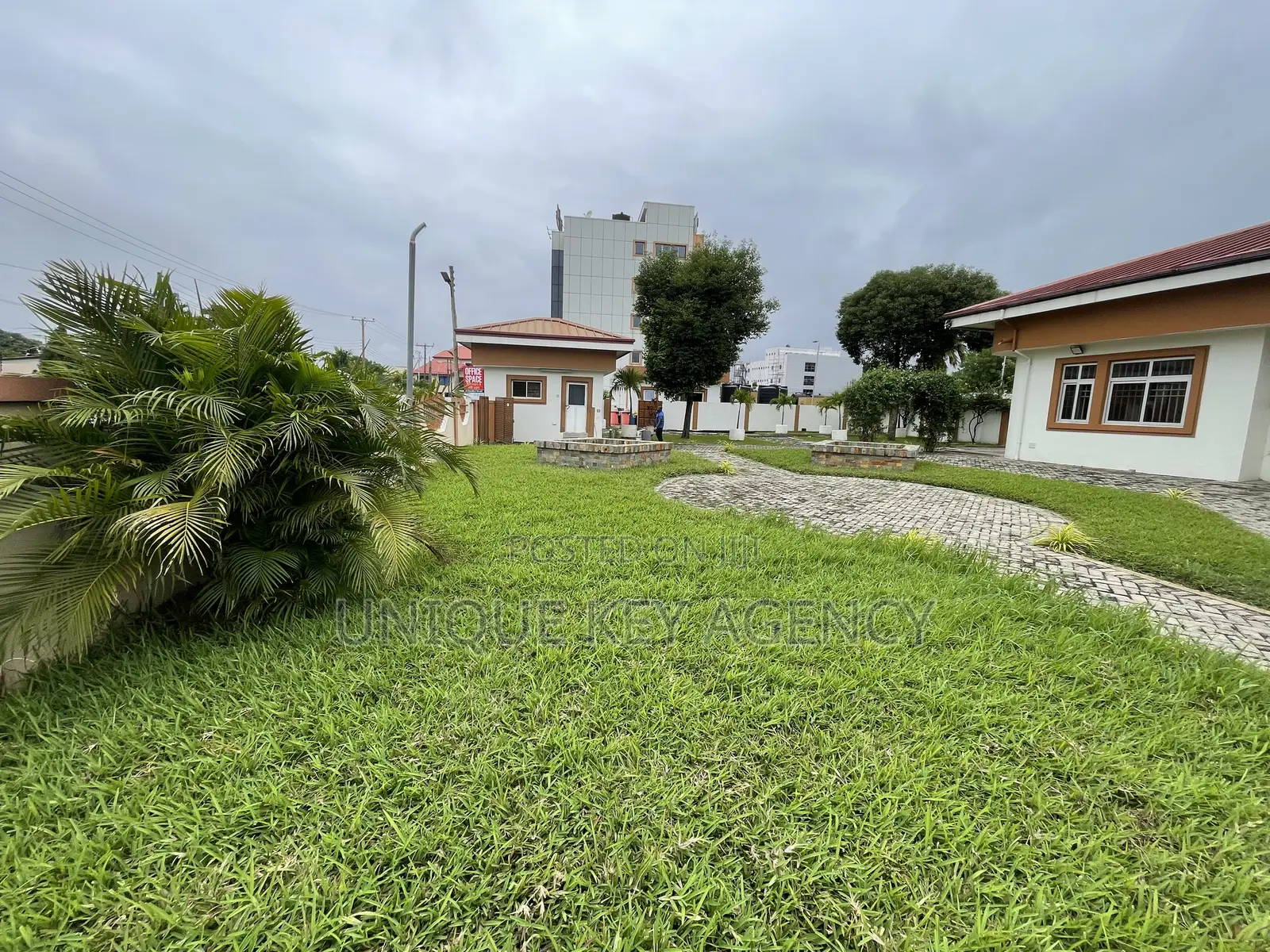 Office Space in Dzorwulu to Let