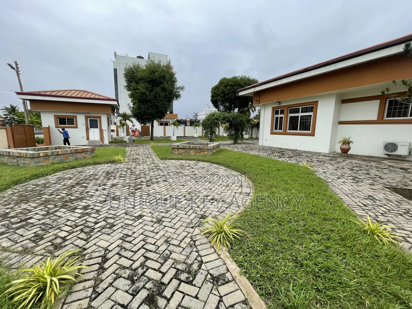 Office Space in Dzorwulu to Let