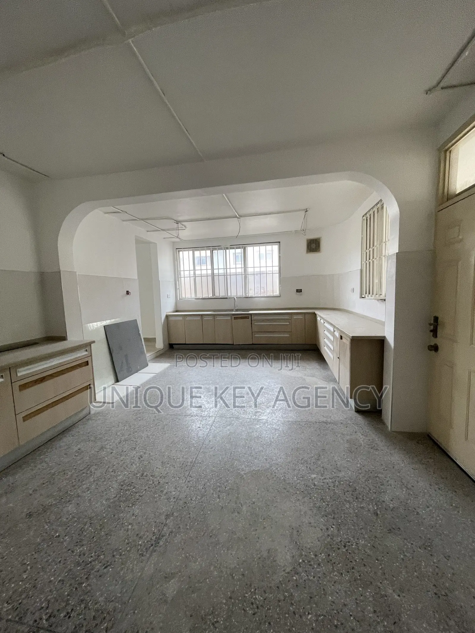 Office Space in Dzorwulu to Let