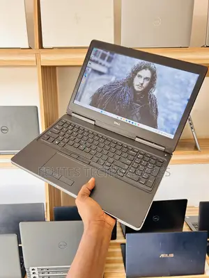 Laptop Dell Precision 7510 16GB Intel Core i7 SSD 256GB