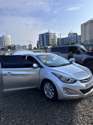 Hyundai Elantra SE Sedan FWD (1.8L 4cyl 6A) 2016 Silver