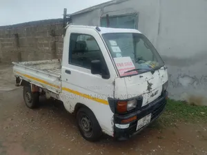 Daihatsu 2006 White