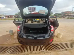 Hyundai Elantra 2016 Black