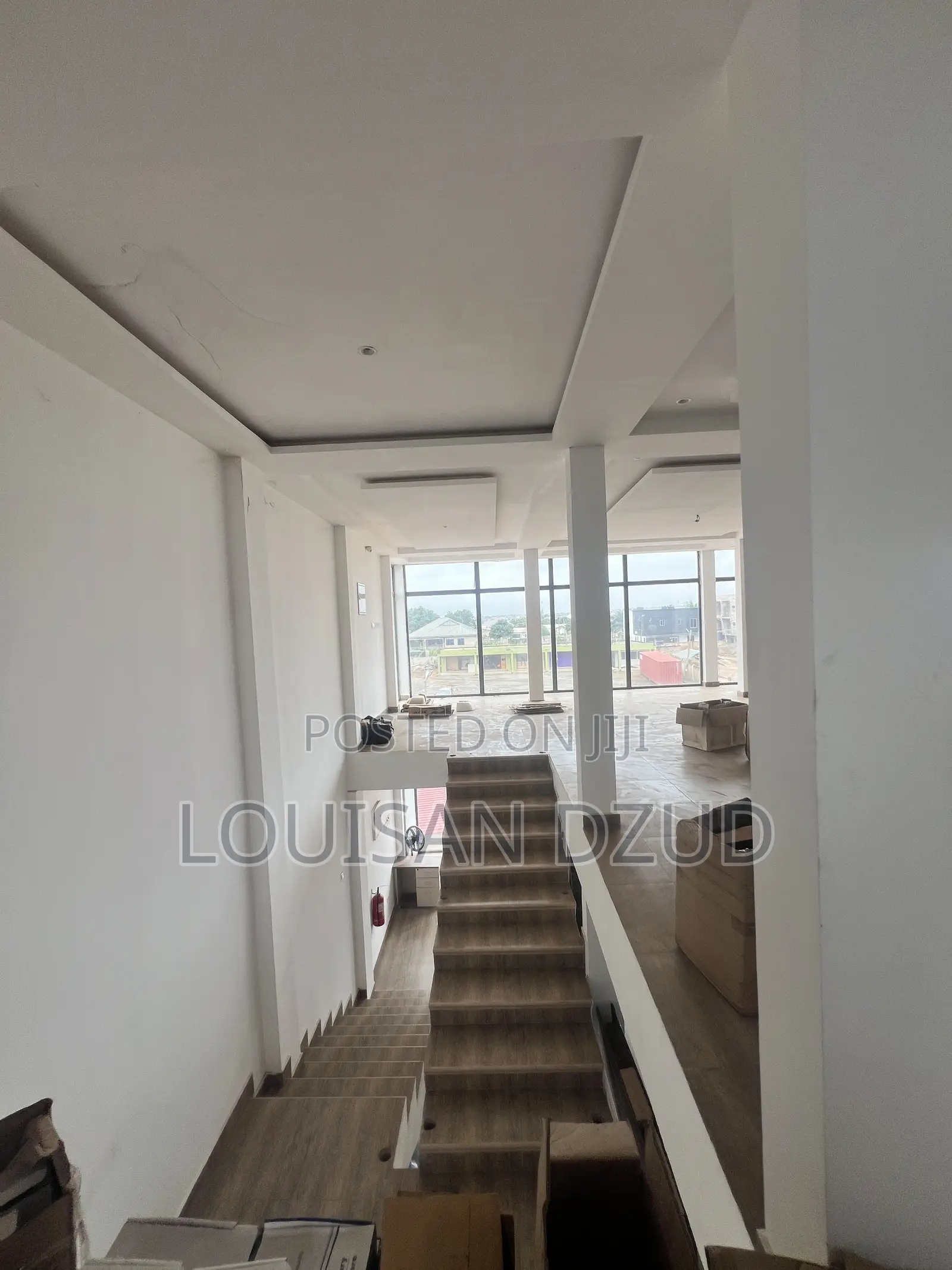 A Three Story Shop or Office Space for Rent or Lease