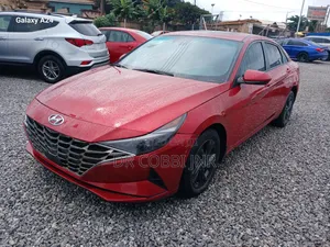 Hyundai Elantra 2021 Red