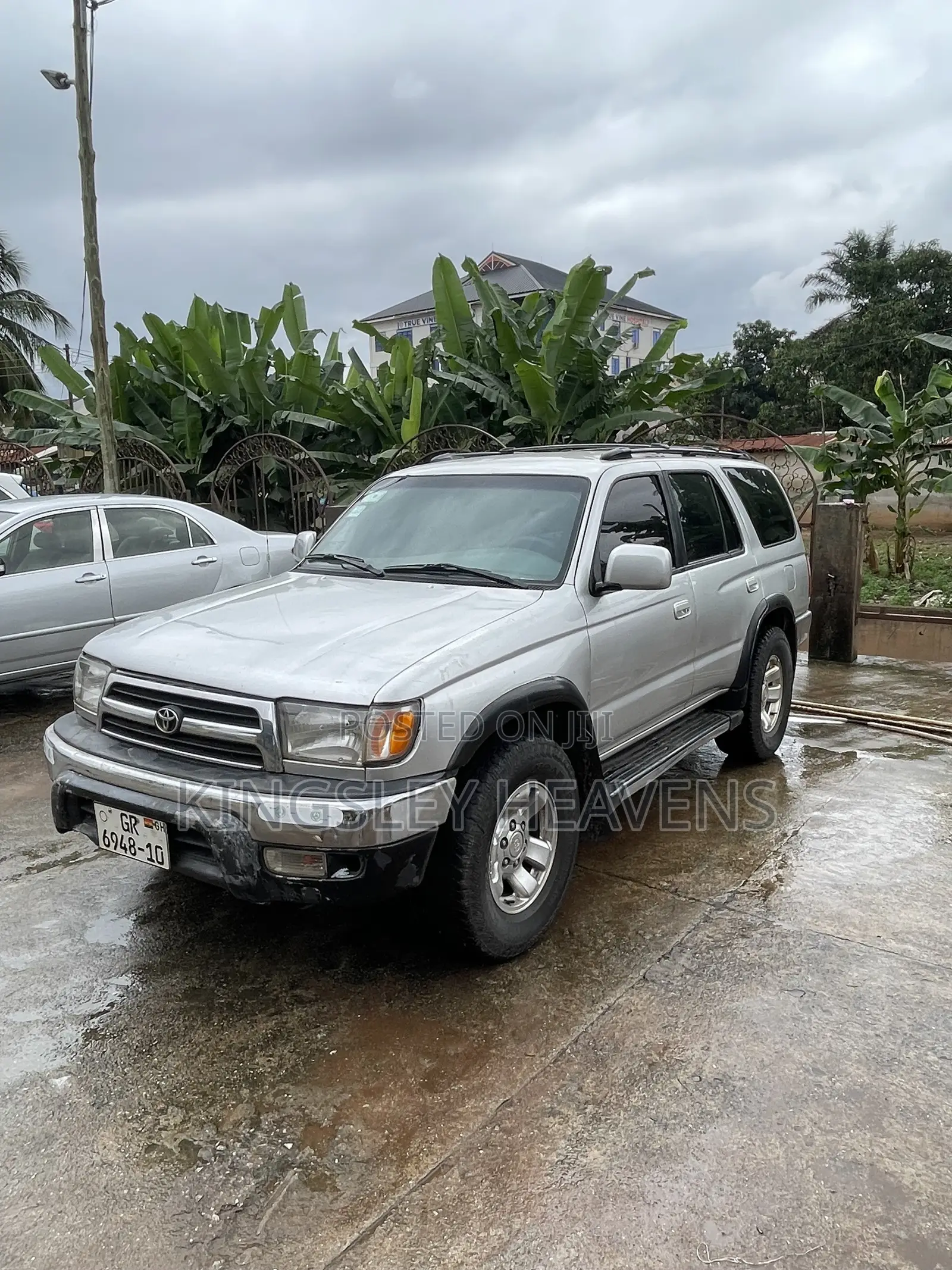 Toyota 4-Runner 2010 Silver