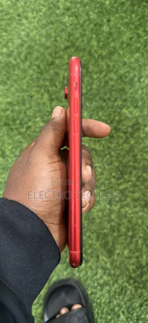 Apple iPhone XR 64 GB Red