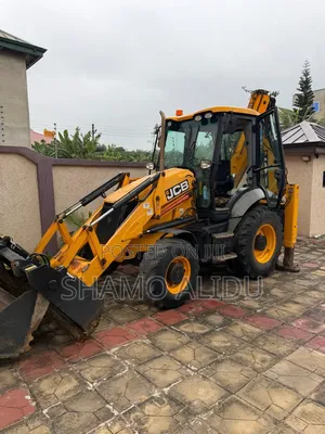 JCB Backchole