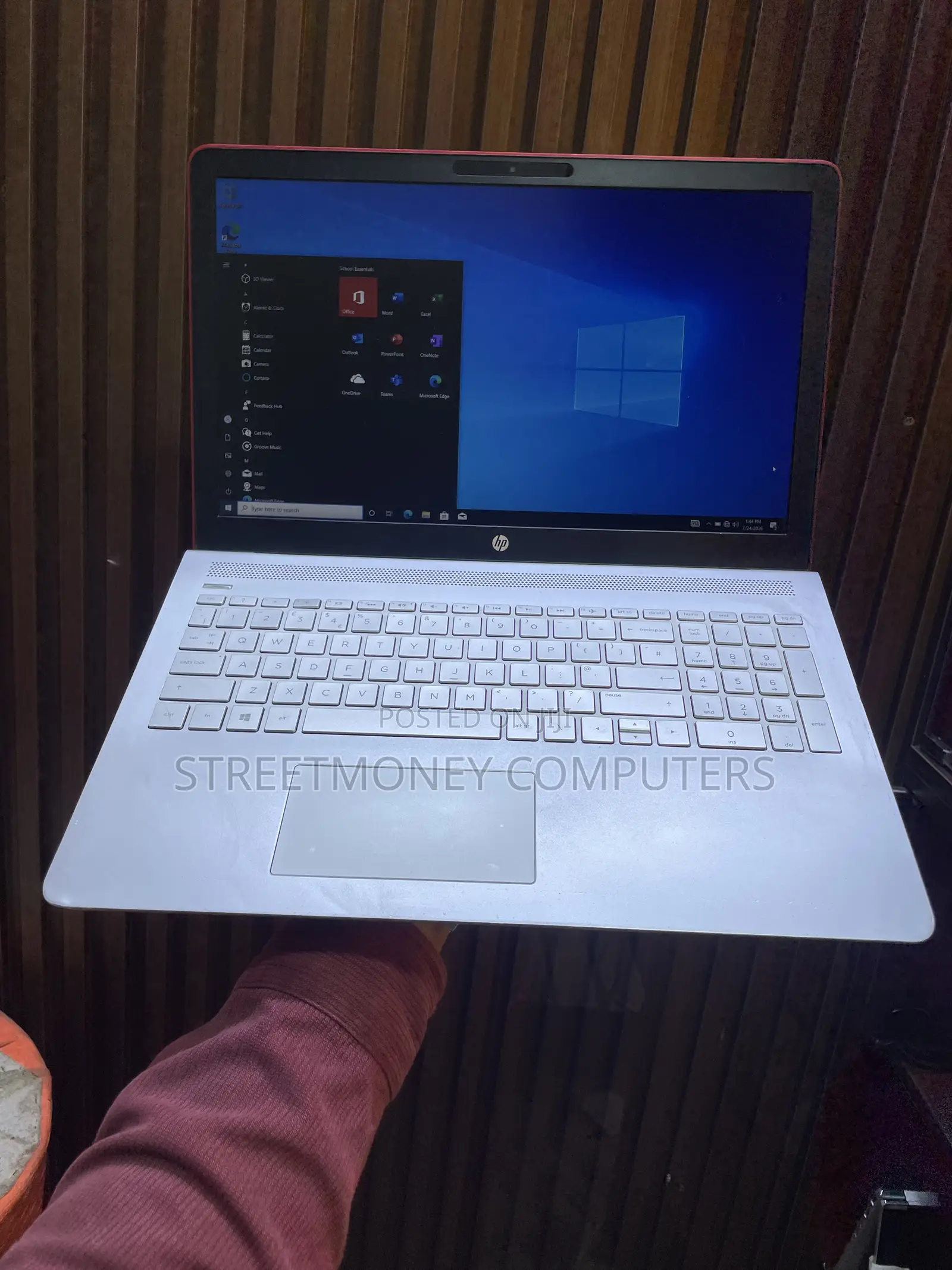 Laptop HP Pavilion 15 8GB AMD A10 HDD 1T