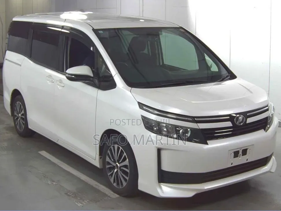 Toyota Voxy 2020 White