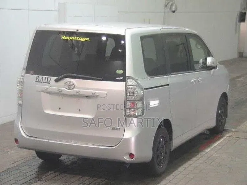 Toyota Voxy 2020 White