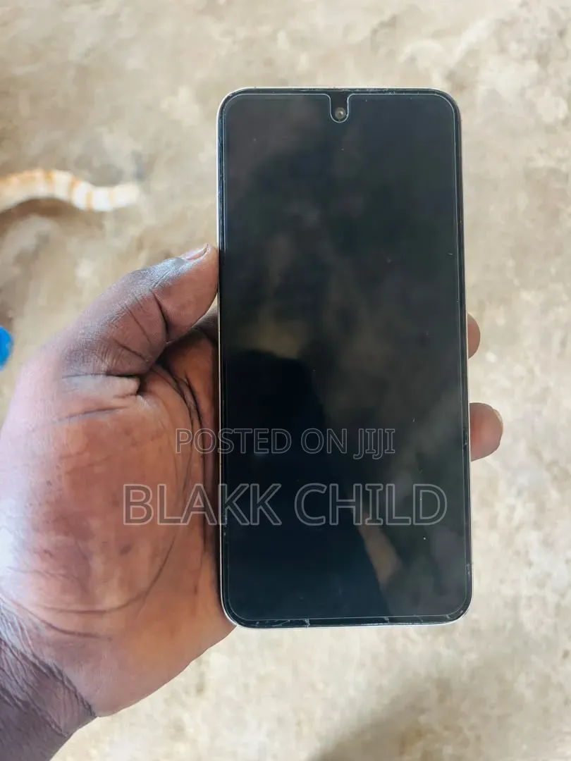 Infinix Smart 10 64 GB Gold