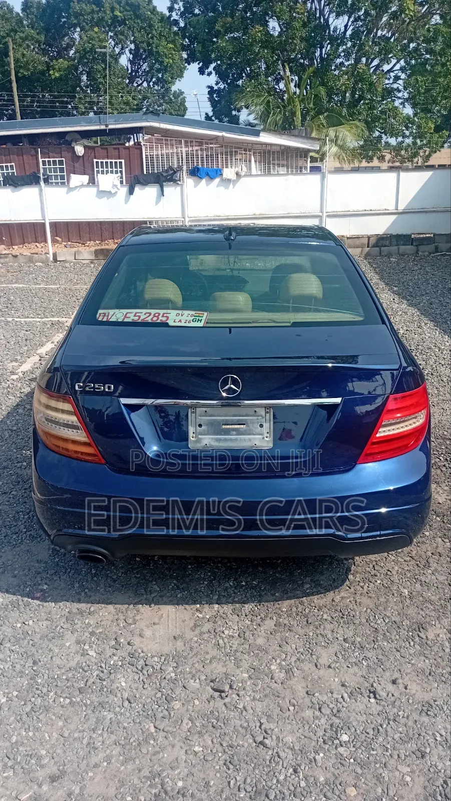 Mercedes-Benz C250 2014 Blue