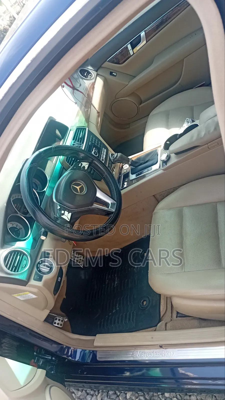 Mercedes-Benz C250 2014 Blue