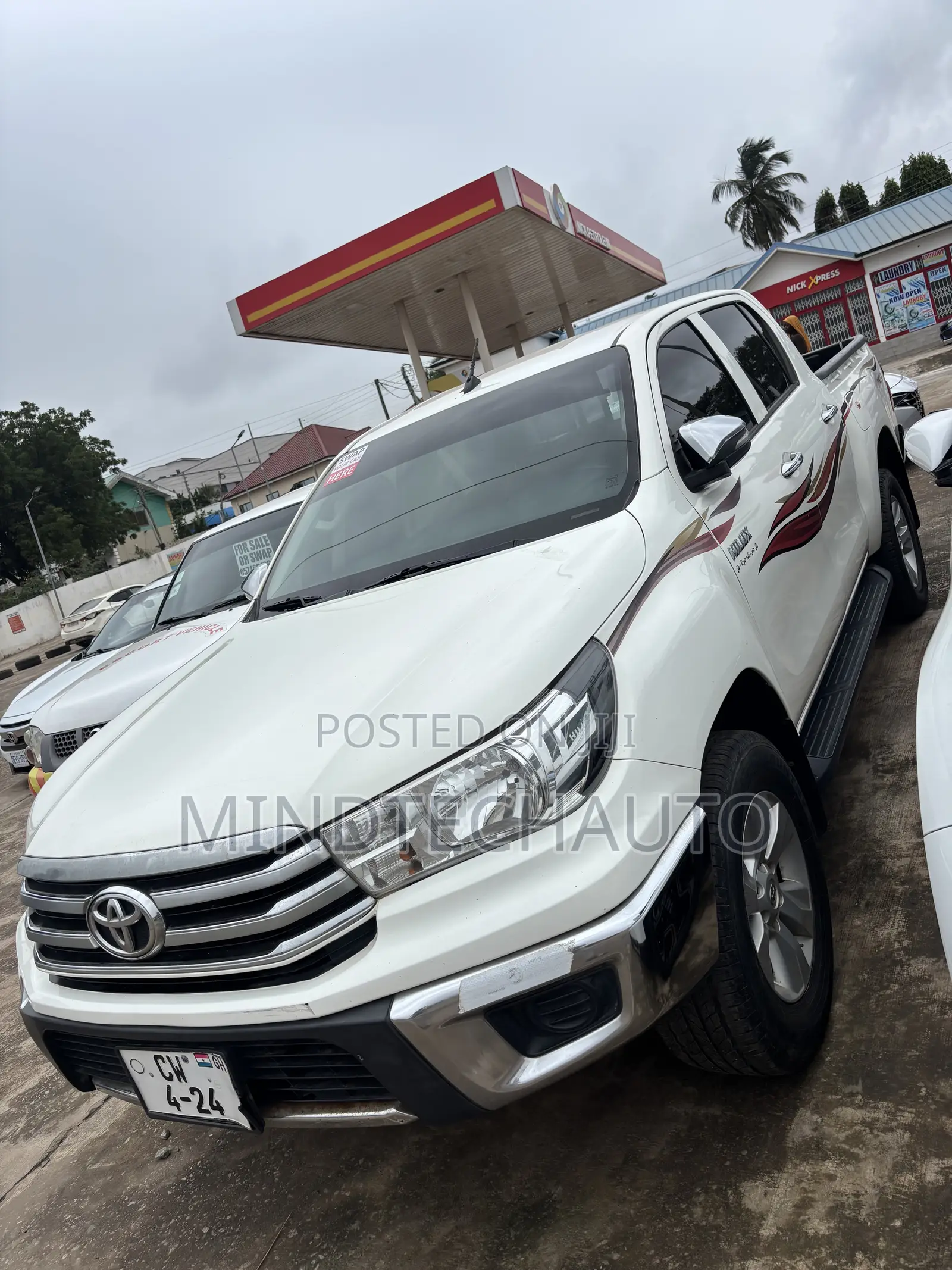Toyota Hilux Revo Smart Cab Petrol 2.7 RWD 2020 White