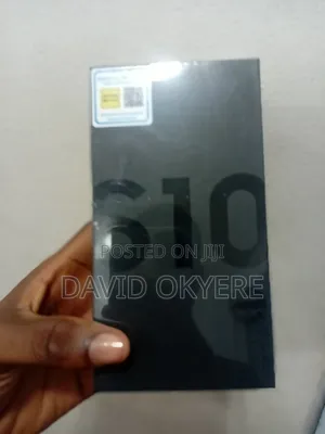 New Samsung Galaxy S10e 128 GB Black