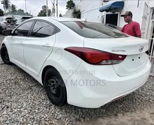 Hyundai Elantra 2016 White