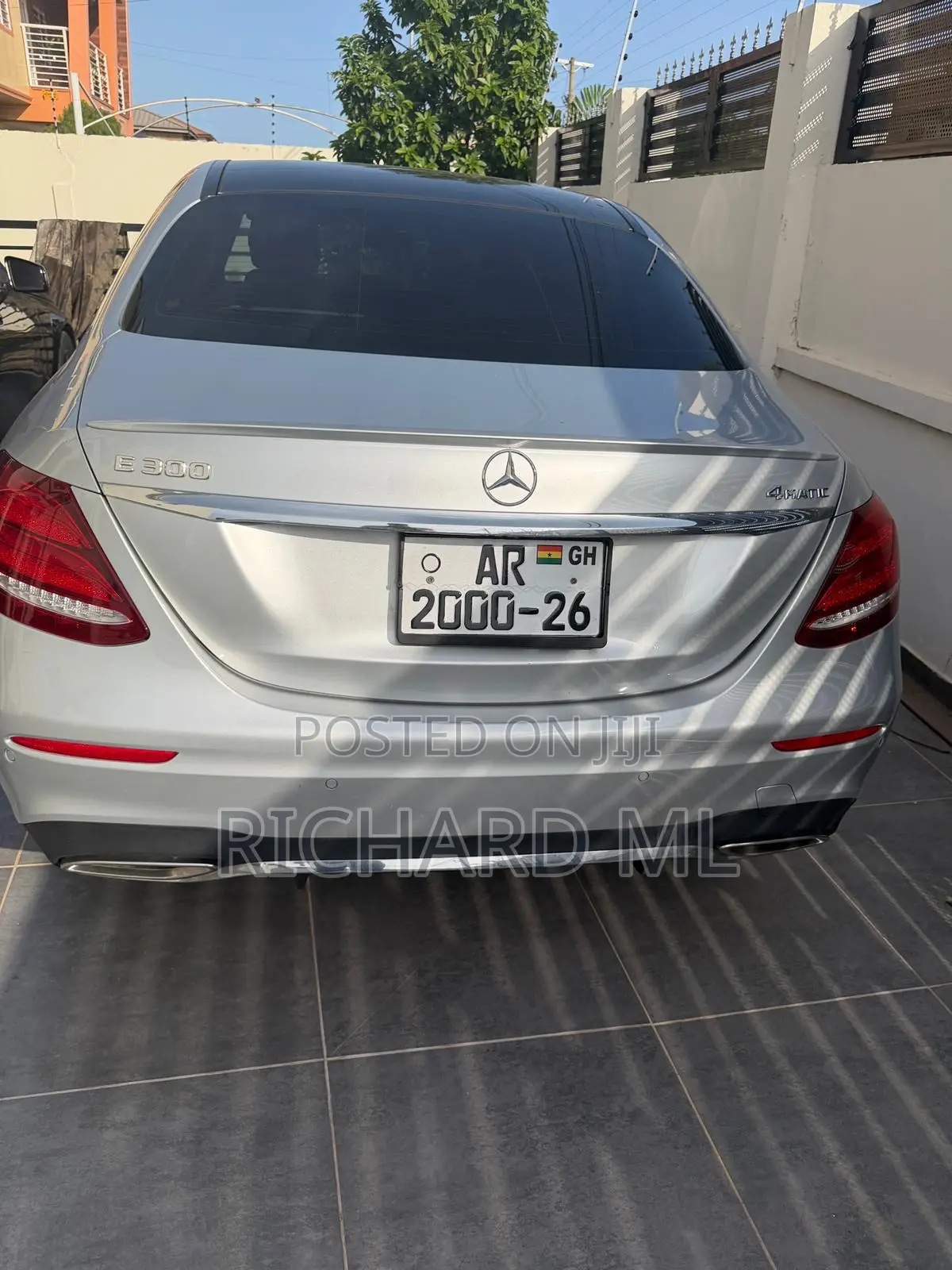 Mercedes-Benz E300 2019 Silver