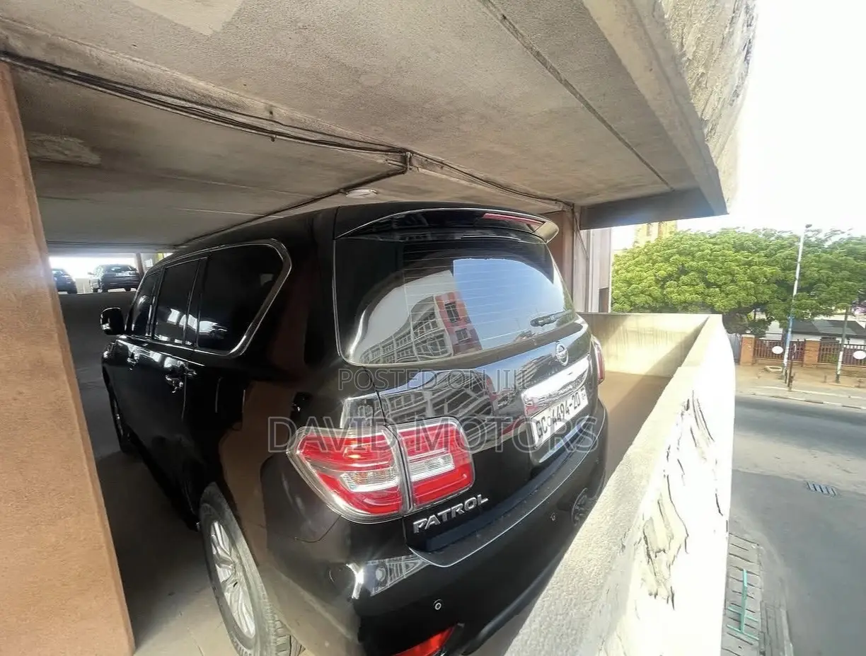 Nissan Patrol SUV