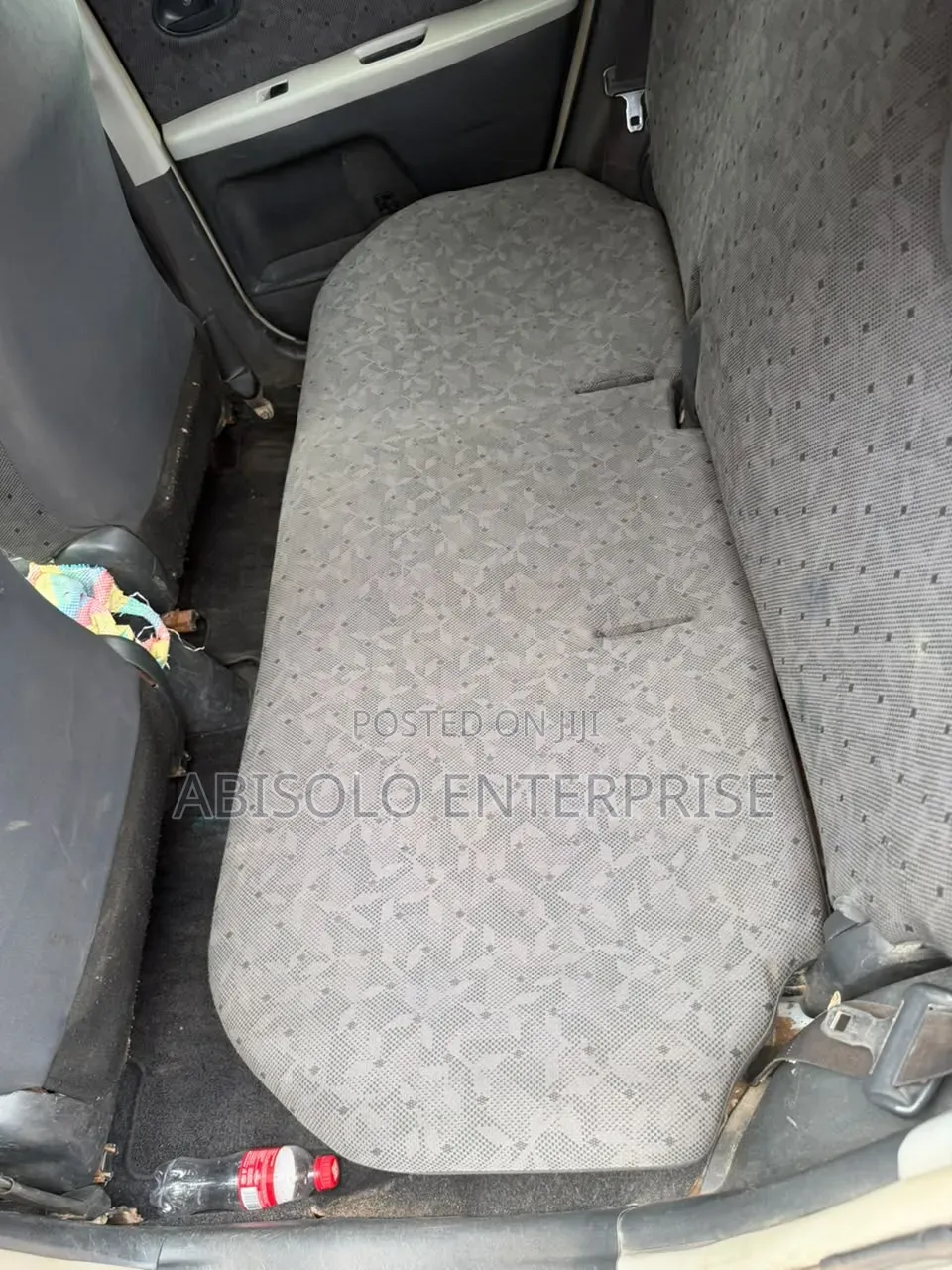 Toyota Vitz 2010 Silver