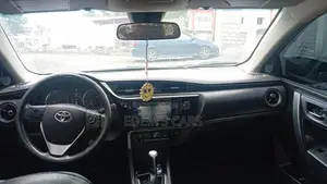 Toyota Corolla 2017 Gray