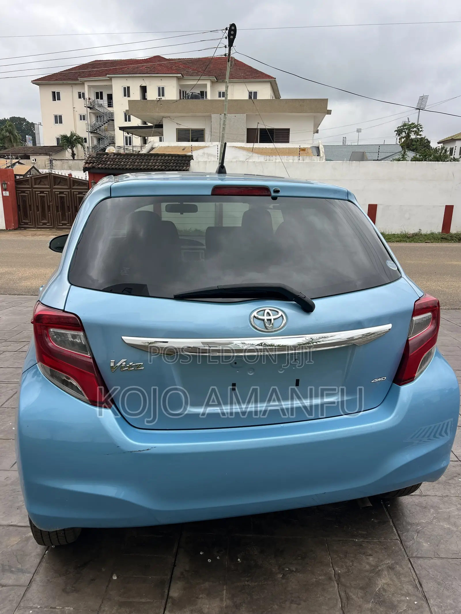 Toyota Vitz 1.3 AWD 3dr 2015 Blue