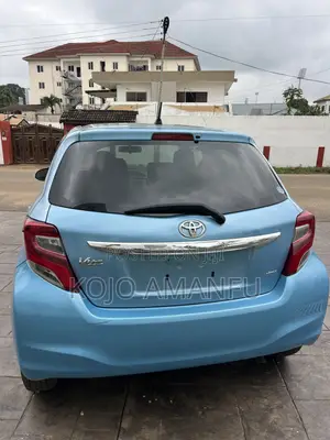 Toyota Vitz 1.3 AWD 3dr 2015 Blue