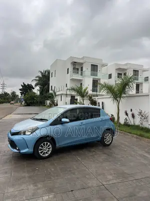 Toyota Vitz 1.3 AWD 3dr 2015 Blue