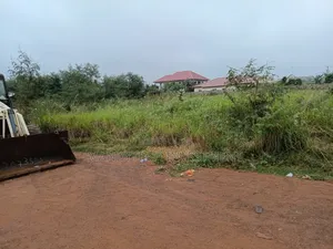 Classic-Land by the Main Road - Adenta - Dodowa Road.